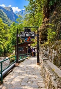 Baños Termales de Machupicchu y Cataratas